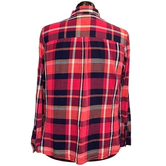 Old Navy Lightweight Cotton Spring/Summer Plaid Long Sleeve Button Up - Picture 6 of 10
